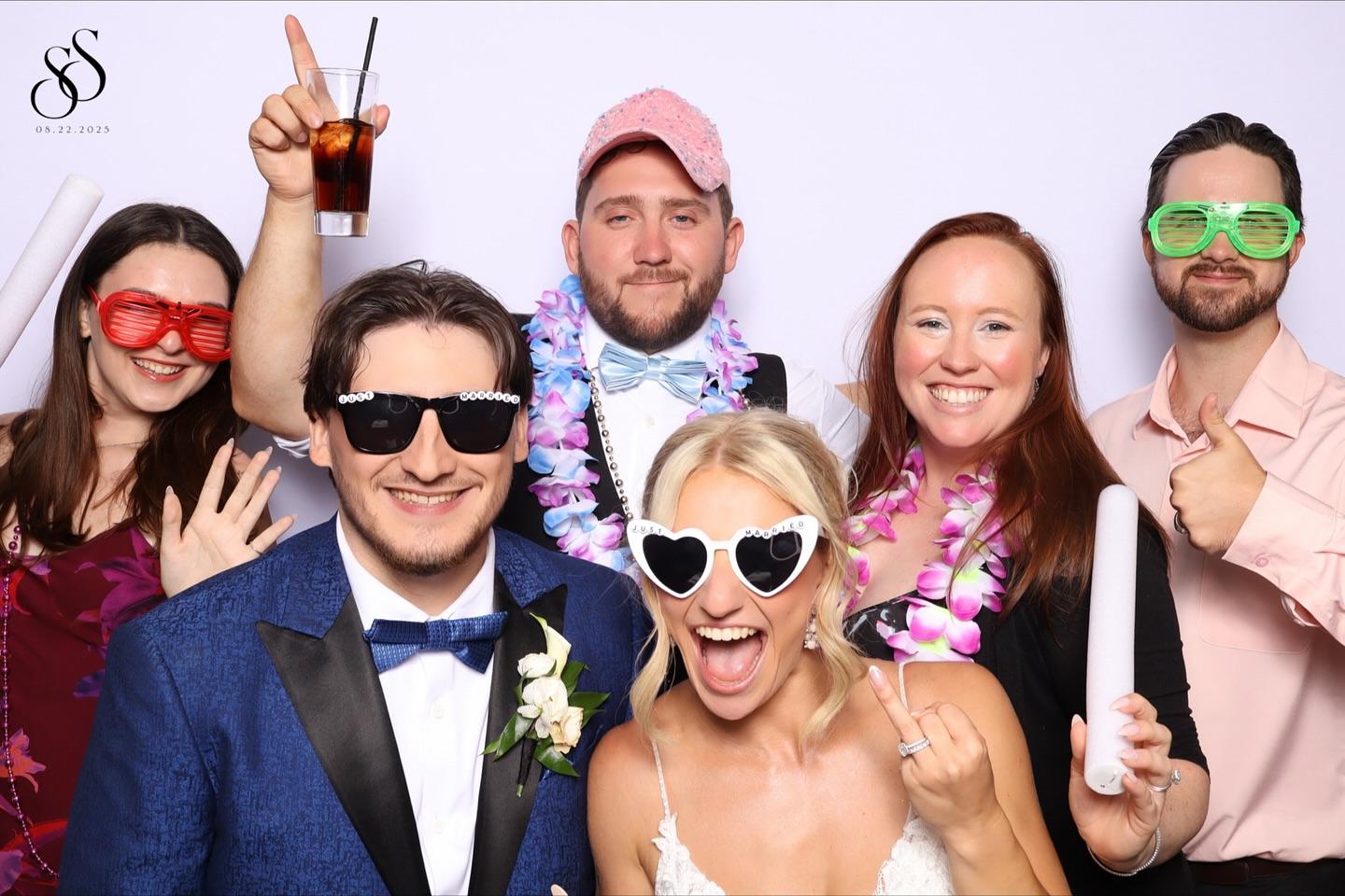 Stefanie & Scott Rolling Up In Style 😎

@a1photobooth.ca @royalontariogolfclub #a1photobooth #a1photoboothca #wedding #weddingphotobooth #photobooth #photobooth #photoboothwedding #vaughan #photoboothvaughan #photoboothwoodbridge #photoboothtoronto #photoboothgta #photoboothrental #luxuryphotobooth
