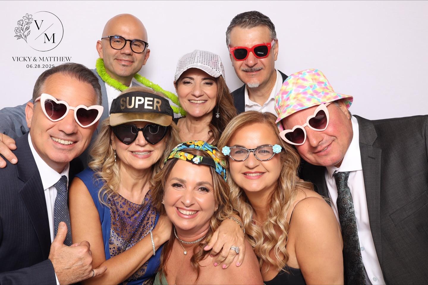 Celebrating Vicky & Matthew 🥂

@venetianbanquetcentre @a1photobooth.ca #a1photobooth #photoboothwedding #weddingphotobooth #wedding #weddingseason #photoboothvaughan #photoboothtoronto #photoboothgta #photoboothrental #photoboothrentals #luxury #luxuryphotobooth #premium #premiumphotobooth