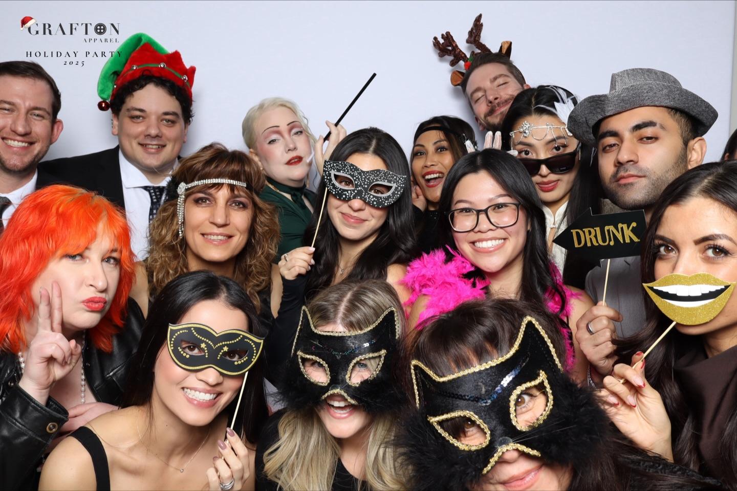 Grafton Holiday Gala 2025 🎄💃🏻

@a1photobooth.ca @paramount1982 @bypeterandpauls #a1photobooth #photoboothcorporate #corporate #photoboothvaughan #photoboothtoronto #photoboothgta #photoboothrental #photoboothrentals #luxury #luxuryphotobooth #premium #premiumphotobooth #premiumphotoboothservices