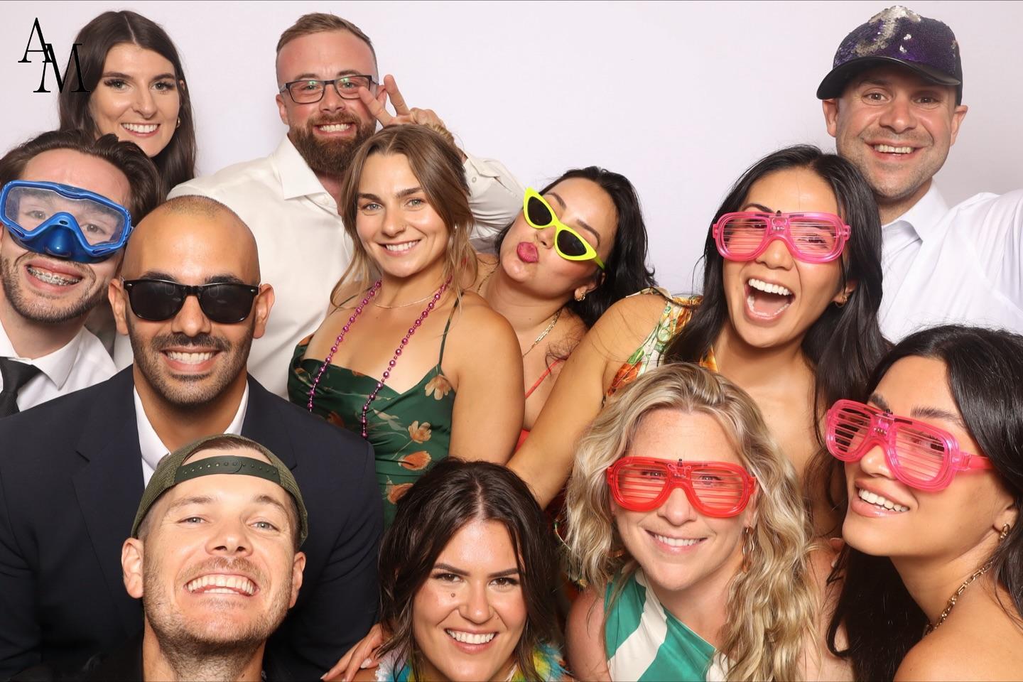 The moment the Photo Booth opens up💃🏻📸 Celebrating Anthony & Michelle ✨

@paradisebanquethall @a1photobooth.ca #a1photobooth #paradisebanquethall #paradisebanquethallwedding #photoboothwedding #weddingphotobooth #wedding #weddingseason #photoboothvaughan #photoboothtoronto #photoboothgta #photoboothrental #photoboothrentals #luxury #luxuryphotobooth #premium #premiumphotobooth