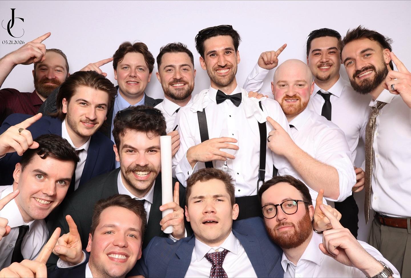 The moment the Photo Booth opens 😎 Celebrating Jessica & Connor! 🥂

@a1photobooth.ca @thepearlehotel @pearleweddings #a1photobooth #pearlweddings #2026bride #photoboothgta #photoboothrental