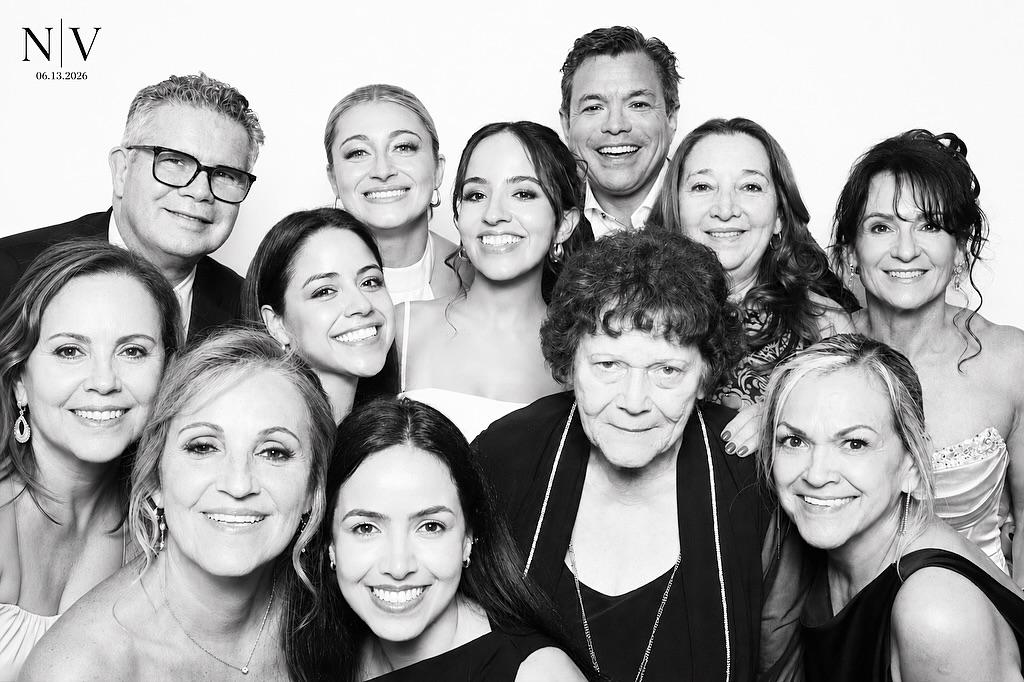 The only thing better than one family photo… is a Photo Booth gallery filled with family photos! 📸 Celebrating Nick & Vanessa! ✨

@a1photobooth.ca @theguildinnestate #a1photobooth #photoboothvaughan #photoboothtoronto #weddingphotobooth #2026bride