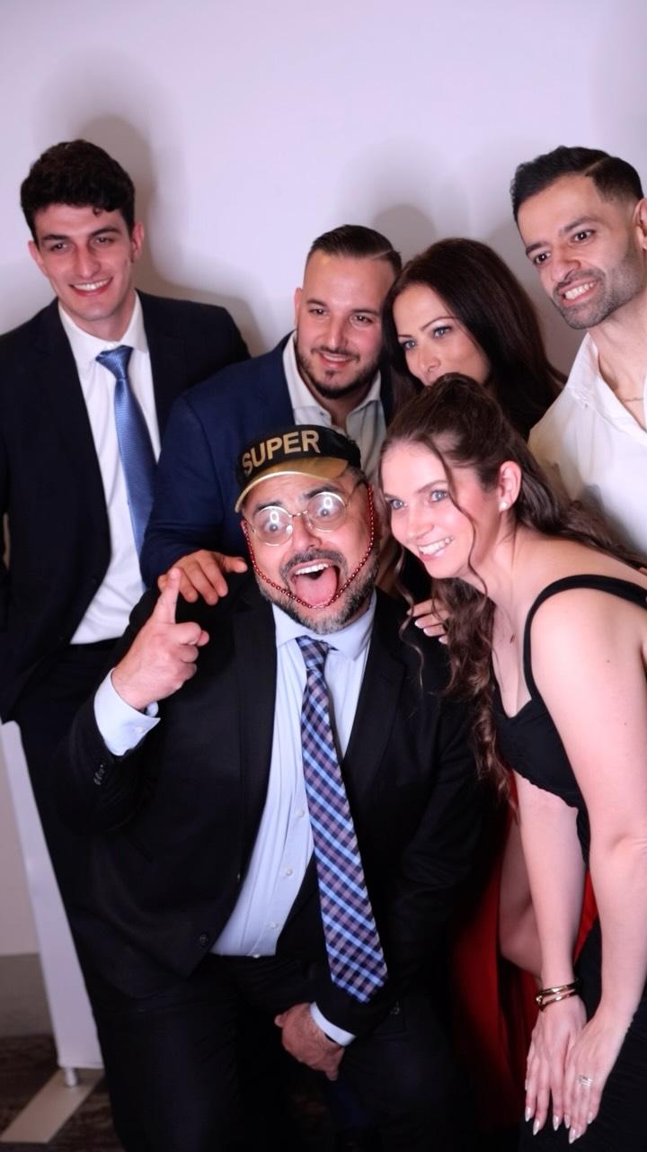 Wedding season is in full swing, and we can’t wait to see you at the next wedding! 📸✨

@a1photobooth.ca @crossfirejpg @themanor1982 @bypeterandpauls #a1photobooth #weddingphotobooth #photoboothvaughan #photoboothgta #photoboothrental
