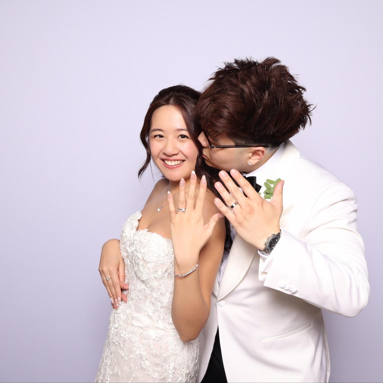 Celebrating Elaine & Jamie ✨

@a1photobooth.ca #a1photobooth @threefeathersterrace #threefeathers #threefeathersterrace #threefeatherswedding #photoboothwedding #weddingphotobooth #wedding #weddingseason #photoboothvaughan #photoboothtoronto #photoboothgta #photoboothrental #photoboothrentals #luxury #luxuryphotobooth #premium #premiumphotobooth