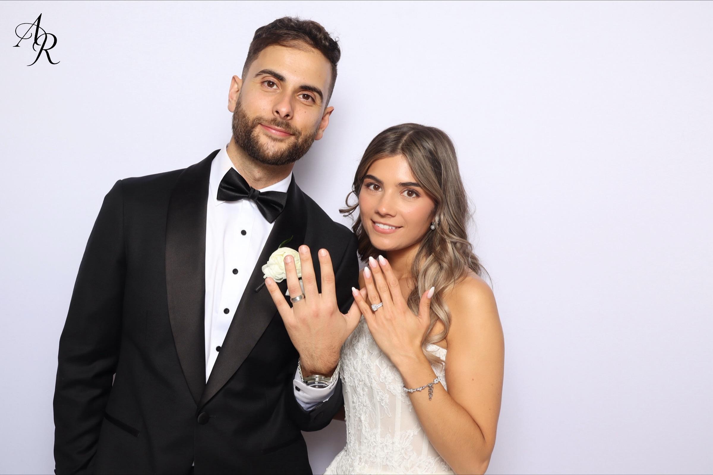 Renee & Andre are now married! 🥂

@a1photobooth.ca @theterrace.ca #a1photobooth #terraceeventvenue #photoboothvaughan #photoboothgta #weddingphotobooth