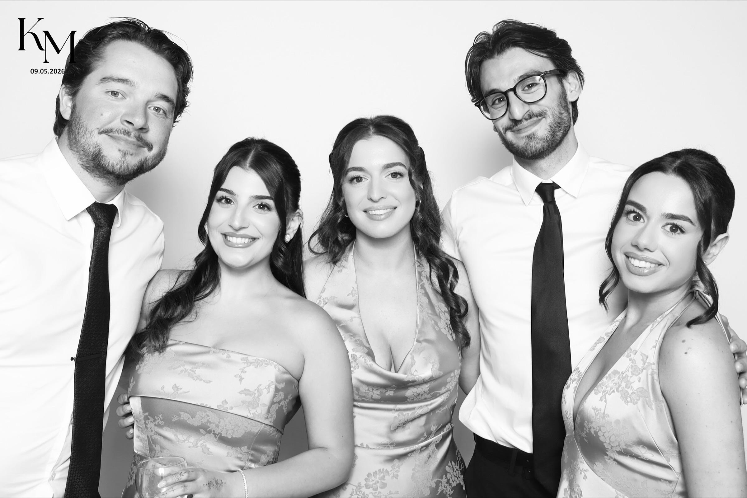 Celebrating Kevin & Megan! ✨

@a1photobooth.ca @ascottparc #a1photobooth #ascottparcwedding #photoboothvaughan #weddingphotobooth #photoboothgta